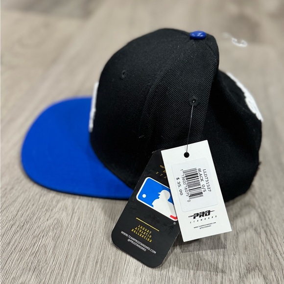 Los Angeles Dodgers 2020 World Champions Snapback Hat Pro Standard Black - Picture 2 of 9